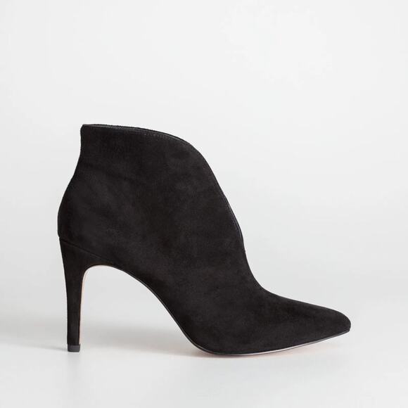 & Other Stories Front Cut Black Suede Leather Point Toe Heeled Boots Size 9.5 - Picture 1 of 7